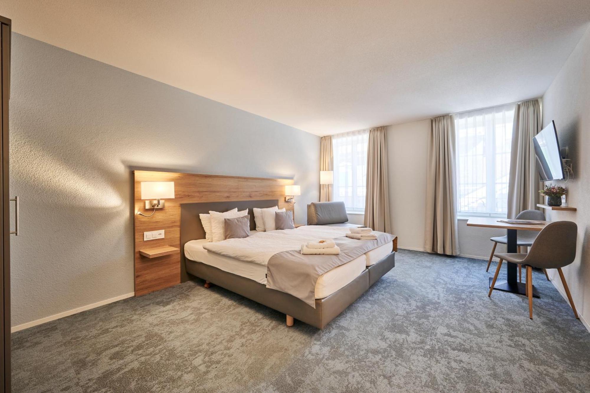 Aparthotel Krone - Self Check-In Unterseen エクステリア 写真