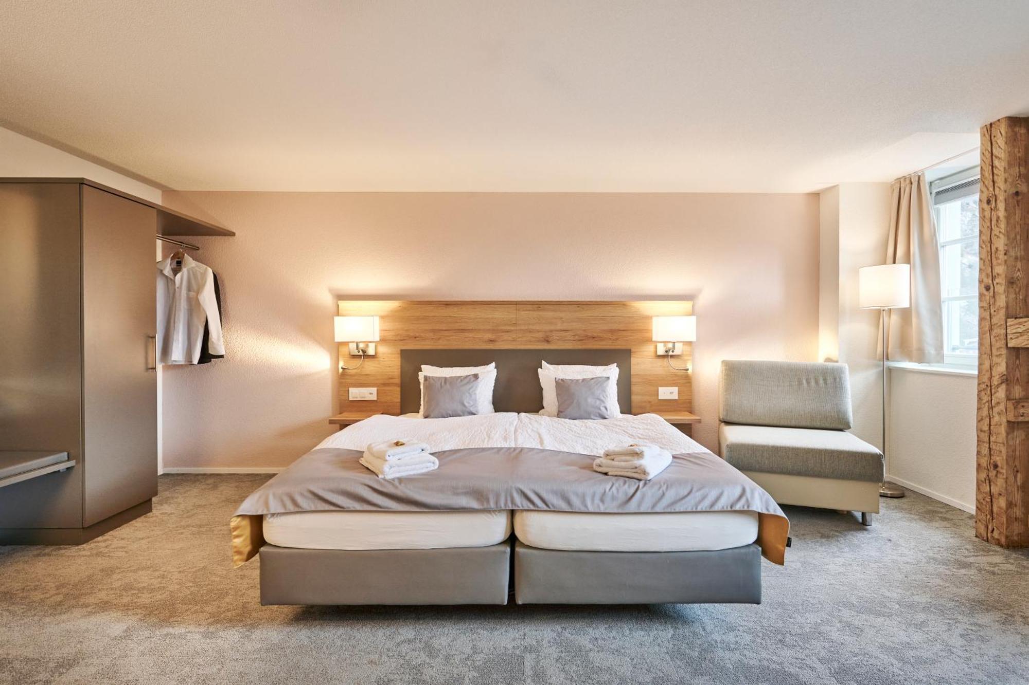 Aparthotel Krone - Self Check-In Unterseen エクステリア 写真