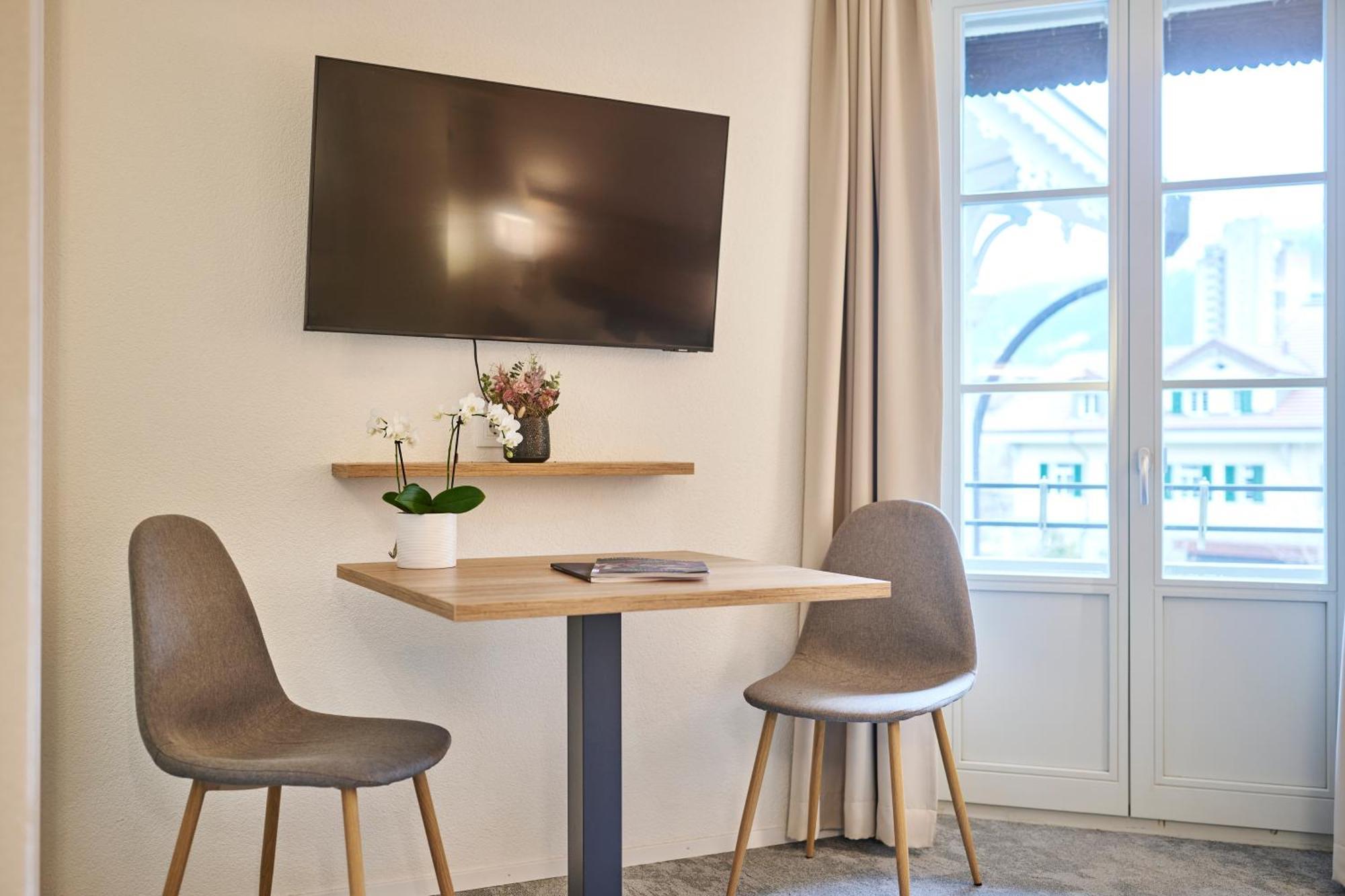 Aparthotel Krone - Self Check-In Unterseen エクステリア 写真
