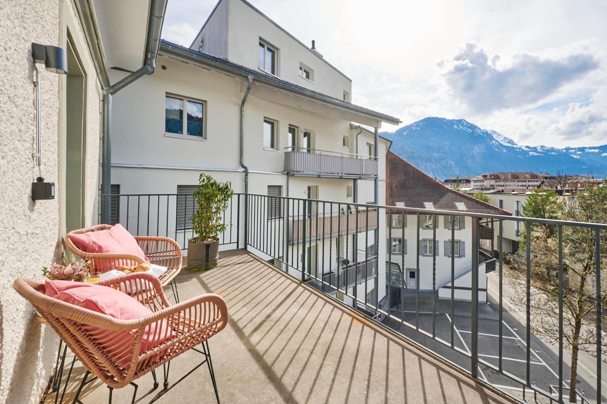 Aparthotel Krone - Self Check-In Unterseen エクステリア 写真
