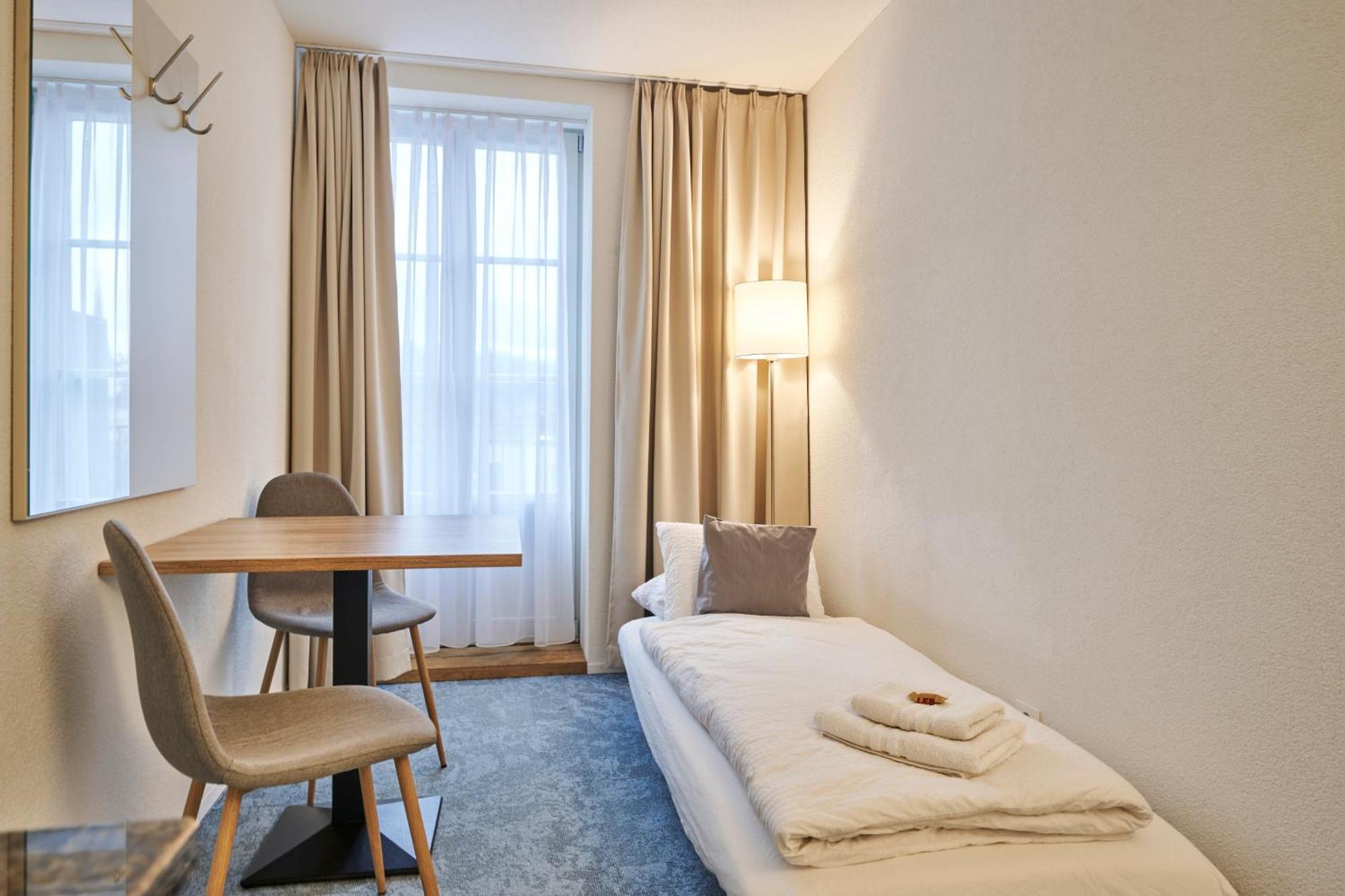 Aparthotel Krone - Self Check-In Unterseen エクステリア 写真