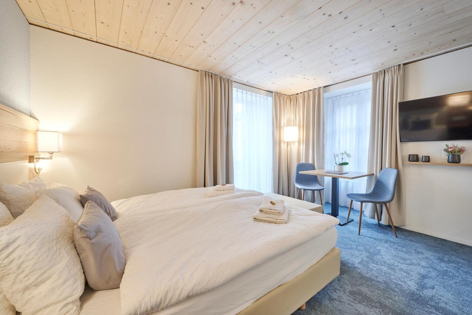 Aparthotel Krone - Self Check-In Unterseen エクステリア 写真