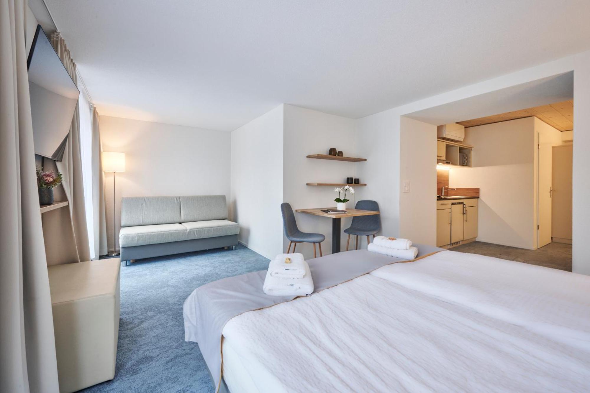 Aparthotel Krone - Self Check-In Unterseen エクステリア 写真